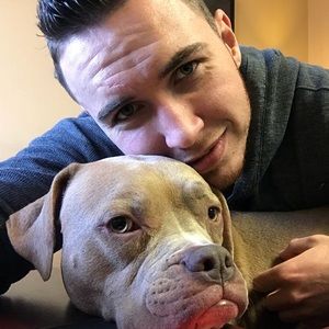 Meet your Posher, Dustin